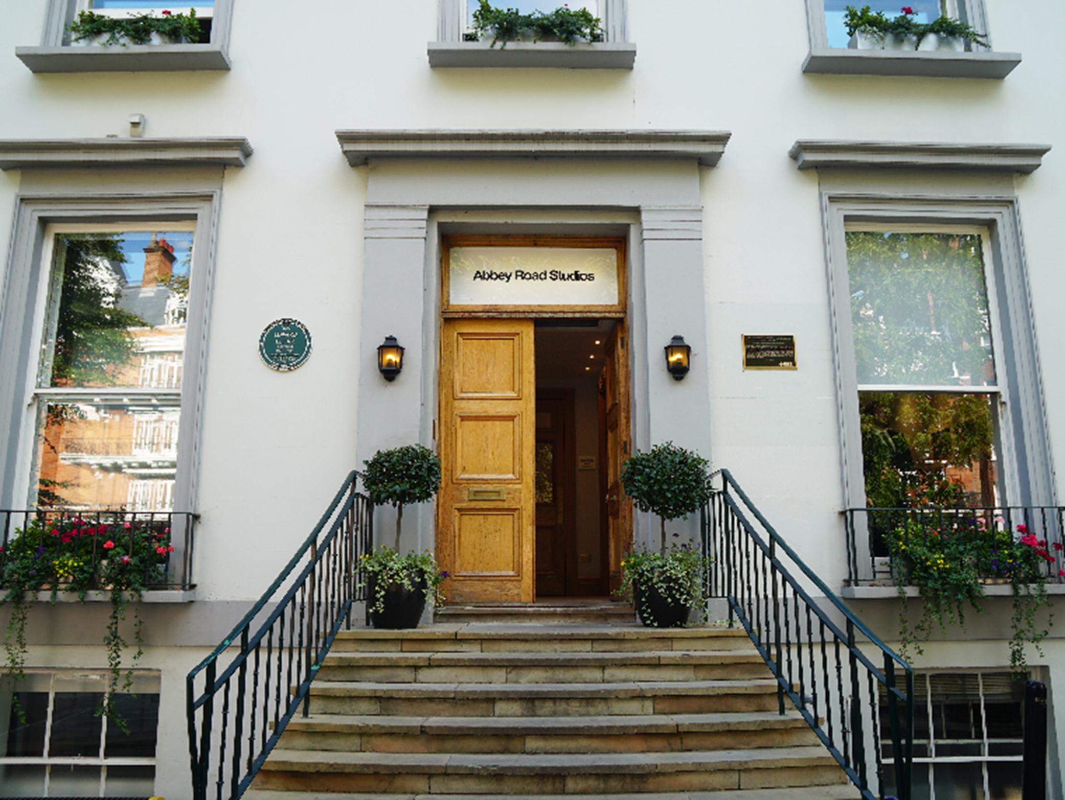 Exterior of Abbey Road Studios